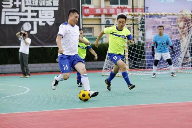 曼城瞄准帕尔梅拉斯22岁边锋补强翼位
